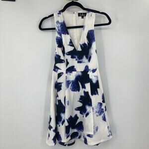 Lulu’s Seeing Chic Blue and Ivory Floral Print Skater Dress Women’s Small